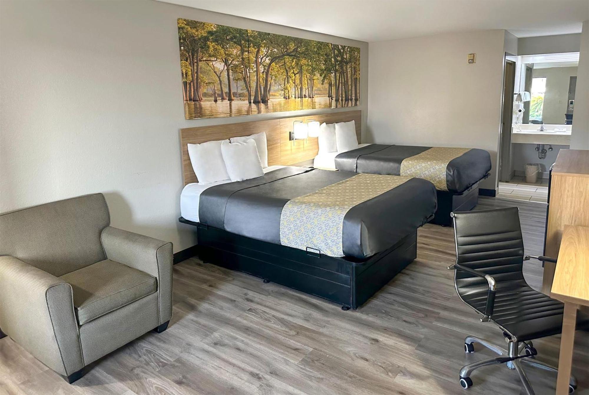 Days Inn & Suites By Wyndham אופלוסס מראה חיצוני תמונה